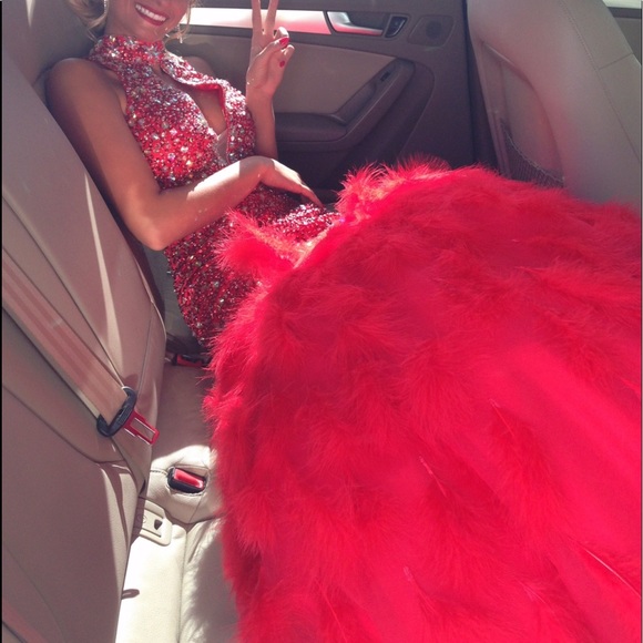 Jovani Prom Gown - size 2, basically new only worn once - Picture 3 of 4